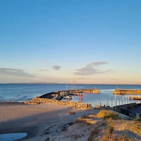 10 Person In Bogense-by Traum *