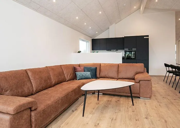 10 Person In Bogense-by Traum 보겐세